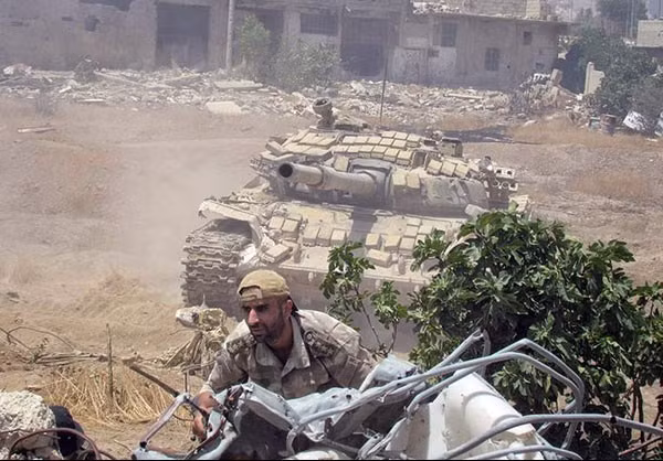 Ngã tư Ein Terma còn được biết đến là ngã tư “tử thần” dẫn tới quận Jobar và thị trấn Ein Terma. Ngã tư này cũng nối liền thị trấn Zmelka và Arbin ở khu vực phía đông tỉnh Damascus. Ảnh: FNA.