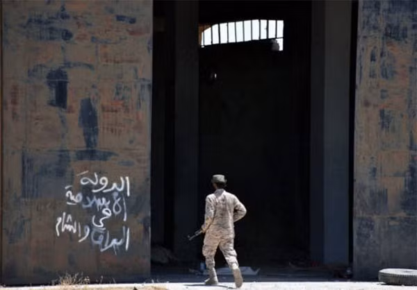 Anh: Quan Syria giai phong khu vuc sat “thu phu” IS Raqqa-Hinh-7