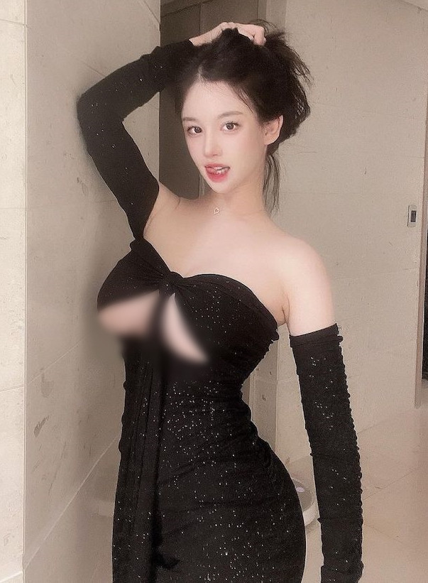 Cùng với phong cách thời trang hở hang, thiếu vải, Winter thực sự có một nét đẹp cực kỳ tương phản, đối lập.