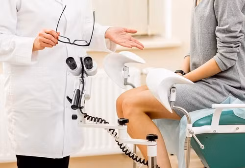 Ham me kich thich khi an ai, co gai phai cau cuu bac si