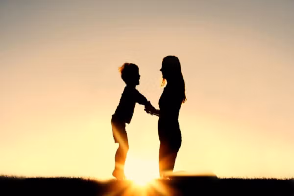 Lo con không nam tính, mẹ làm điều khiến bác sĩ cũng phát cáu Lo con khong nam tinh, me lam dieu khien bac si cung phat cau