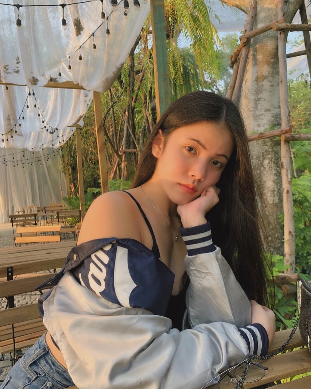 Đại đa số các fan hâm mộ của Katuuui đều cho rằng, cô nàng nên xem lại phong cách của mình, vì có những bộ đồ, chẳng hạn như đồ tập quá ngắn, quá mỏng, quá bó, chỉ phù hợp để tập luyện.