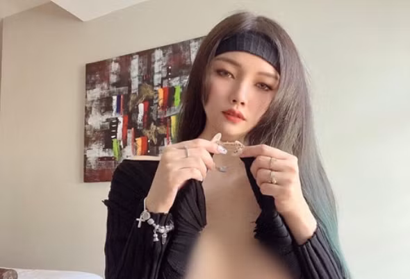 Mặc dù vấp phải nhiều phản đối, chỉ trích nhưng hot girl Tô Nhi vẫn tự tin khoe cá tính. Cũng giống như bao hot girl gợi cảm khác, Tô Nhi cho rằng đây là xu hướng thời trang mà nhiều fashionista, blogger thời trang, ngôi sao Hollywool vẫn thường diện.