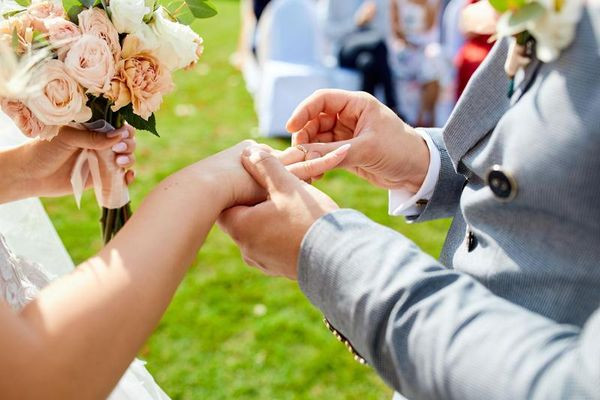 Ket hon 5 nam, chong khong chiu an ai, vo bang hoang biet su that