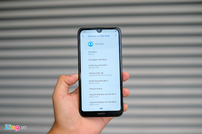 Nokia 2.2 dùng chip Mediatek MT6761, RAM 2 GB và bộ nhớ 16 GB. Trải nghiệm thực tế khi mở ứng dụng, model này cho tốc độ phản hồi không quá nhanh, đôi khi có tình trạng lag nhẹ.