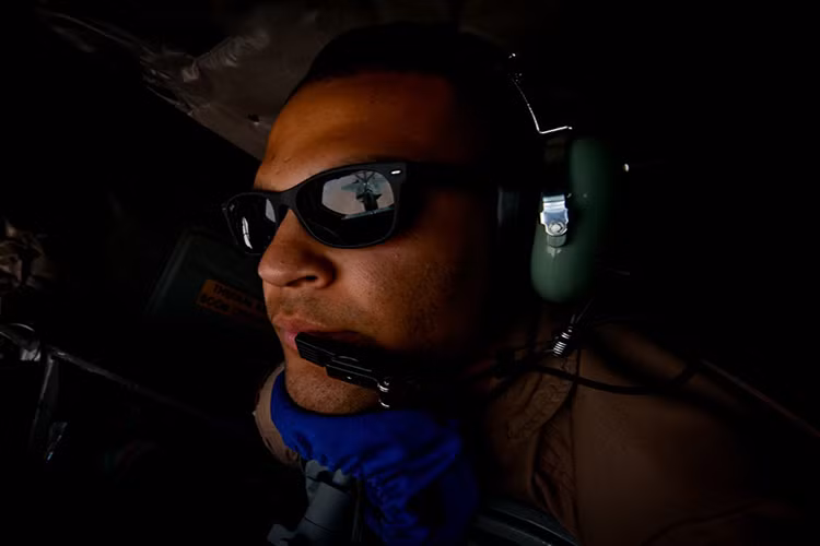 Sẽ không nói quá nếu như gọi KC-135 là “Mẹ” chiến đấu cơ, khi nó đóng vai trò then chốt trong hoạt động tác chiến toàn cầu của Không quân Mỹ. Cho phép lực lượng này vươn tay tới mọi nơi trên thế giới. Nguồn ảnh: Dvids Hub.