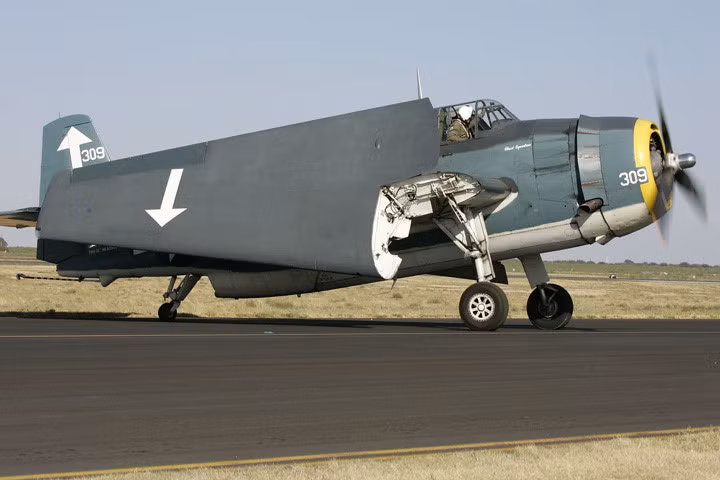 Động cơ của máy bay là 1.920 mã lực.Nguồn ảnh: Buckel-Fisher.