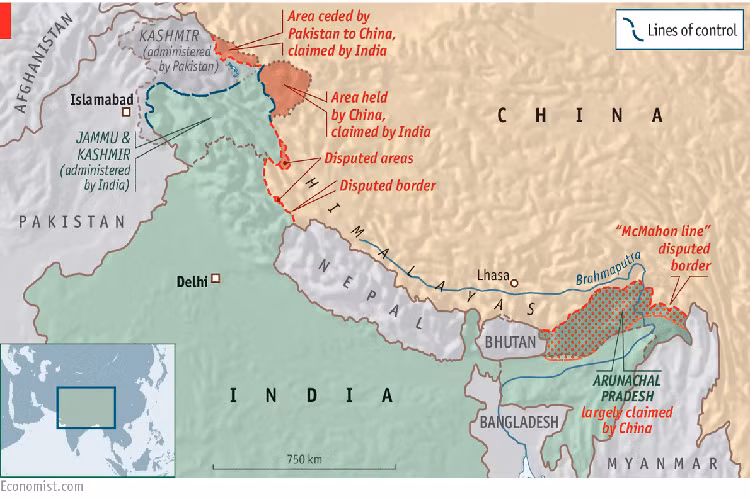 Nhìn vào bản đồ trong hình ta có thể thấy, Pakistan có đường biên giới chung với cả Ấn Độ và Trung Quốc, bản thân Islamabad cũng có tranh chấp biên giới với New Delhi ở vùng Kashmir. Và mối quan hệ Ấn Độ - Pakistan chưa bao giờ tốt lên kể từ khi hai quốc gia này thoát khỏi sự đô hộ của Anh vào năm 1947. Trong khi đó Islamabad lại có mối quan hệ cực kỳ nồng ấm với Bắc Kinh nếu không muốn nói hai quốc gia này là đồng minh chiến lược chiến lược của nhau. Nguồn ảnh: The Economist.