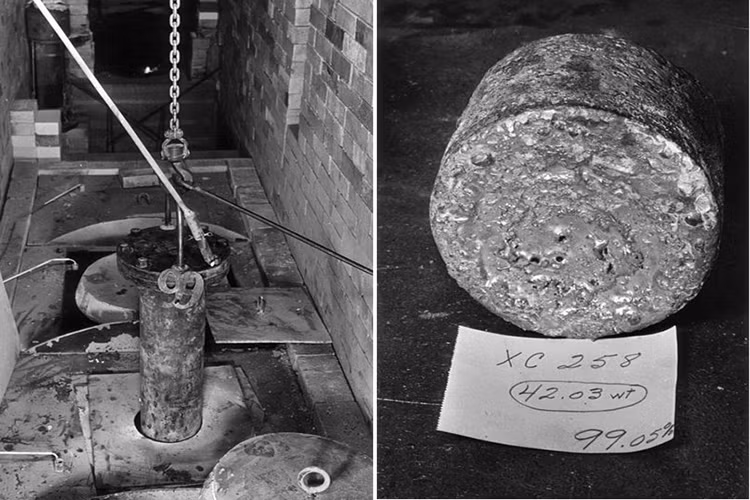 Có hai loại vũ khí hạt nhân được đưa ra trong dự án Manhattan. Một là vũ khí phân hạch kiểu súng tương đối đơn giản sử dụng urani-235 vì nó giống hệt về mặt hóa học và có khối lượng xấp xỉ bằng đồng vị phổ biến urani-238. Vào thời điểm đó người Mỹ sử dụng tới ba phương pháp để làm giàu urani gồm: khuếch tán điện từ, khuếch tán khí và khuếch tán nhiệt. Nguồn ảnh: Wikimedia.