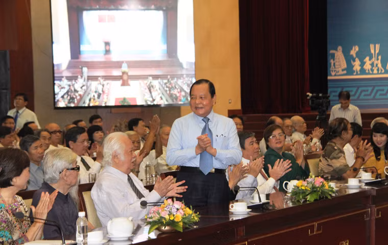 Buổi gặp gỡ có sự hiện diện của Ủy viên Bộ chính trị, Bí thư Thành ủy Lê Thanh Hải...