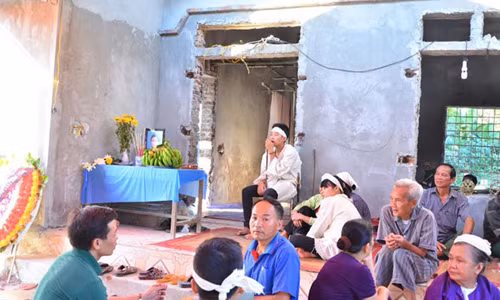 Cuong ghen, chong dung dao sat hai vo truoc ngay ly hon