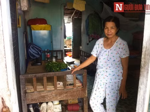 Căn nhà nhỏ 4 con người sinh sống của cô Nộn.