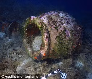 Không chỉ phát hiện các xác tàu đắm, các chuyên gia còn tìm thấy nhiều loại hàng hóa.