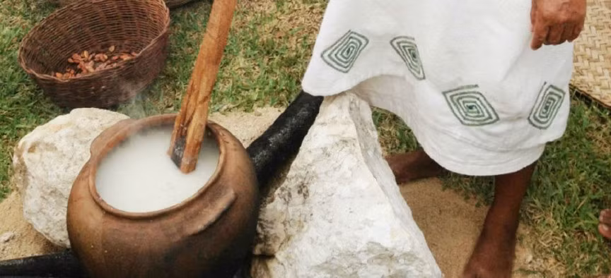 Báalché được cho là nước uống "thần" nếu uống nó sẽ khiến họ có sức mạnh vượt trội. Người ta cũng tin rằng, nếu không uống nước thánh đó sẽ chết.