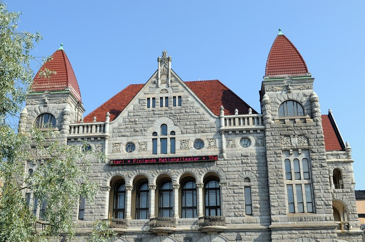 Rạp chiếu phim quốc gia, Helsinki, Phần Lan: Thành lập từ năm 1872 và nằm gần nhà ga xe lửa của thành phố, địa điểm này lưu truyền những câu chuyện ghê rợn về những hồn ma của những người từng chết ở đây.