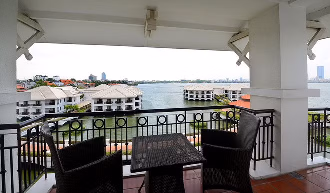 Một điểm đặc biệt nữa đó là ở đây có không gian đẹp, sang trọng bạn có thể chụp những bức hình tuyệt đẹp ghi lại tuổi thanh xuân và ngày kỉ niệm của mình tại đây. Ảnh:Facebook.