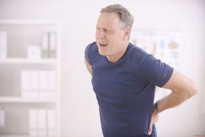 Trong rau ngót rừng có chứa rất nhiều đạm và ít chất béo nên những người bị sỏi thận, loãng xương, người tăng huyết áp hoặc có nhu cầu giảm cân nên dùng. Ảnh: Sức khỏe đời sống.