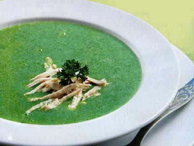 Món cháo rau ngót Nhật: Cháo rau ngót Nhật Bản nấu cùng tôm, đỗ xanh hầm là món ăn giàu dinh dưỡng và được các bé yêu thích.