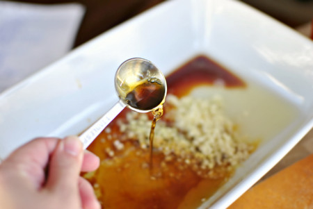 Nước mắm truyền thống của Việt Nam từng khiến vị đầu bếp tài hoa đến từ Ý “phải lòng”. Ảnh: Địa điểm ăn ngon.