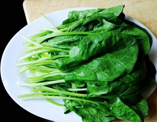 Hãy tìm hiểu các thực phẩm nhiều dinh dưỡng nhưng ít năng lượng để có chế độ ăn đủ chất mà không gây béo.