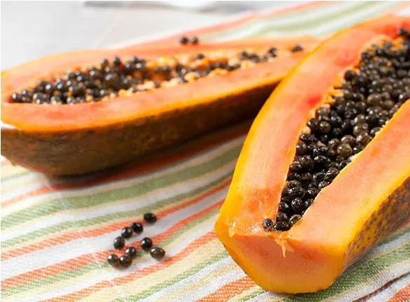 Mặc dù ăn có vị ngọt khiến nhiều người lầm tưởng loại trái cây này chứa rất nhiều đường nhưng trong thực tế, bạn có thể thoải mái ăn đu đủ hàng ngày mà không lo bị béo.