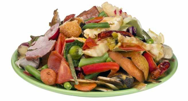 Thời tiết đã bắt đầu vào hè, nhiệt độ tăng, vi khuẩn hoạt động mạnh khiến thức ăn dễ dàng bị biến chất và trở nên nguy hiểm khi để thời gian dài mà không được bảo quản kỹ càng.