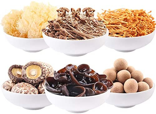 4. Nấm Khi nấm để lâu và đun lại để dùng, protein và hàm lượng dinh dưỡng trong nấm sẽ biến thành chất độc hại cho dạ dày. Đun lại hơn 1 lần còn gây hại cho tim mạch.