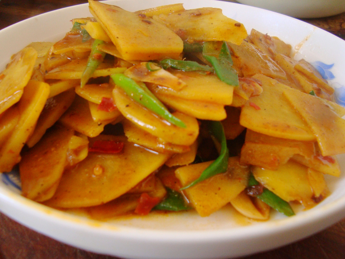 Bởi lúc này chất dinh dưỡng trong khoai tây đã không còn, mà nitrat cùng nhiều chất cũng chuyển thành chất gây hại cho cơ thể