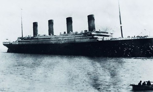 Ảnh chụp tàu Titanic huyền thoại chưa từng được biết đến này do Frank Browne SJ chụp.
