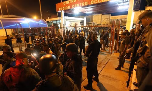 Nhung cuoc bao loan nha tu gay kinh hai nhat lich su