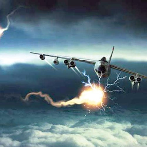 Vỏ máy bay được chế tạo chủ yếu bằng nhôm - dạng vật liệu dẫn điện tốt. Với thiết kế không khe hở trên đường dẫn điện, dòng điện sẽ chỉ chạy dọc qua lớp vỏ ngoài máy bay mà không ảnh hưởng bên trong. Nhờ vậy mà máy bay được giảm thiểu thiệt hại xuống mức thấp nhất khi bị sét đánh.