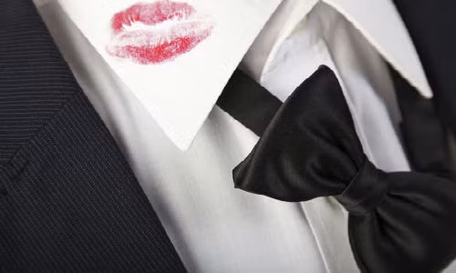 Cảnh giác lời nói dối “thần thánh” chồng hay sử dụng khi đi ngoại tình Canh giac loi noi doi “than thanh” chong hay su dung khi di ngoai tinh