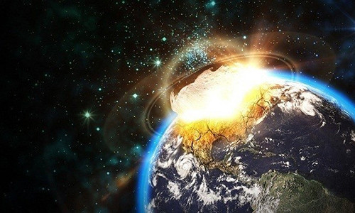 Ông Hawking kêu gọi mọi người quan tâm nhiều hơn đến hoạt động du hành vũ trụ và tiếp tục các hoạt động thăm dò không gian để đảm bảo tương lai của nhân loại trước nguy cơ loài người sẽ bị diệt vong. 