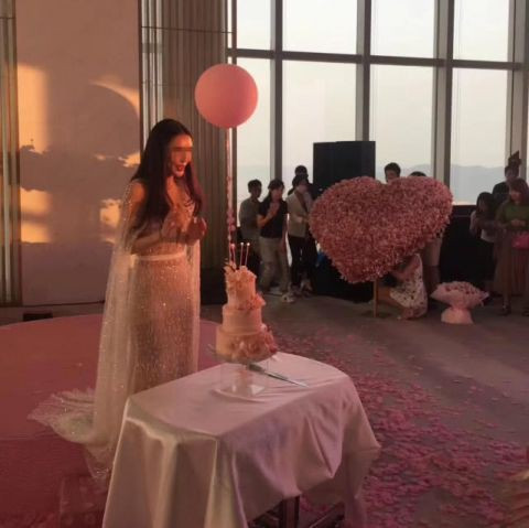 Cận cảnh trái tim.