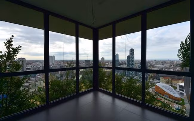 Năm 2014, tòa tháp chung cư Bosco Verticale đã giành được giải thưởng International Highrise Award. Đây là giải thưởng tôn vinh các tòa nhà có chiều cao từ 100m trở lên được hoàn thành gần thời điểm trao giải.