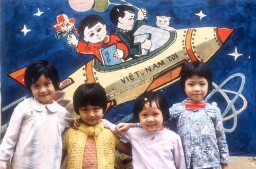 Những đứa trẻ tại một trường mầm non ở Hà Nội.