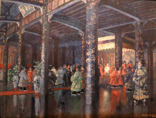 Hoàng đế An Nam tiếp toàn quyền Đông Dương Albert Sarraut ở điện Thái Hòa trong Hoàng thành Huế.