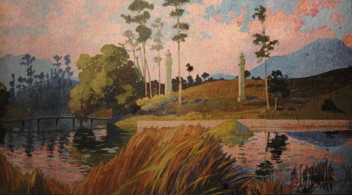 Hồ nước phía trước lăng Gia Long với đỉnh núi Đại Thiên Thọ ở phía xa.