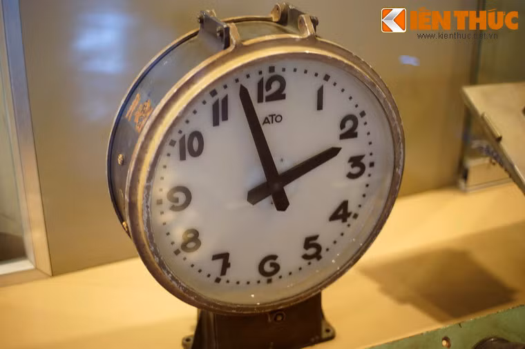 Được coi là một "chứng nhân lịch sử" của Sài Gòn, sự biến mất của Nhà đèn Chợ Quán không khỏi khiến nhiều người tiếc nuối. Ảnh: Đồng hồ kiểm tra điện thế công suất, cường độ máy tua-bin.