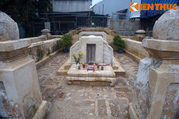 Một số hình ảnh khác về khu mộ.