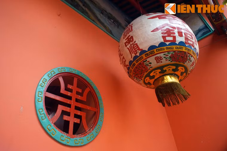 Một số hình ảnh khác về hội quán Tam Sơn.