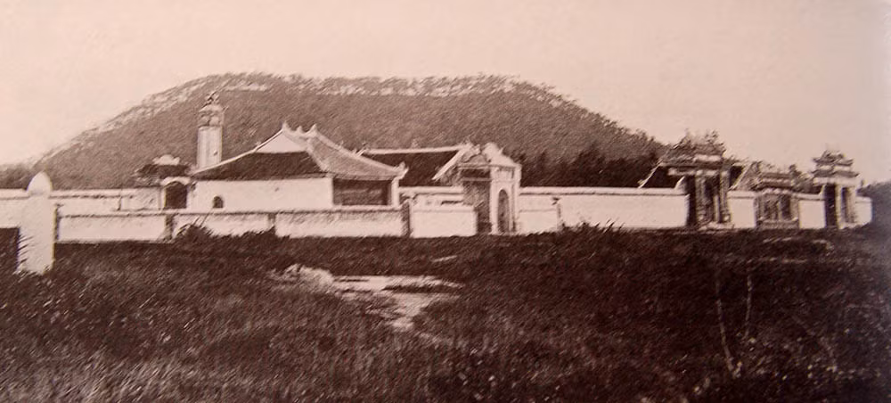 Núi Ngự ở Huế.