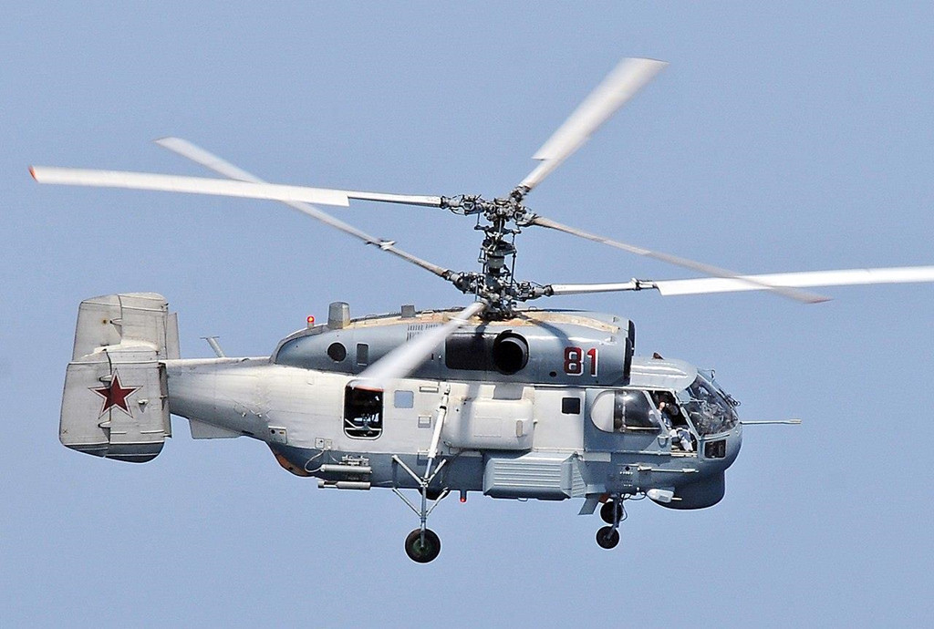 Ka-28 có thể mang theo 1 ngư lôi, hoặc tên lửa chống hạm, 10 quả bom chống ngầm PLAB-250-120, 2 quả bom đánh dấu vị trí để chỉ định mục tiêu tàu ngầm cho các phương tiện tác chiến khác. Ảnh: Hải quân Mỹ. Ka-28 và phiên bản gốc Ka-27 là xương sống trong lực lượng trực thăng chống ngầm của Hải quân Nga và nhiều nước trên thế giới. Nó được đánh giá là một trong những sát thủ săn ngầm tốt nhất thế giới. Ảnh: Sputnik.
