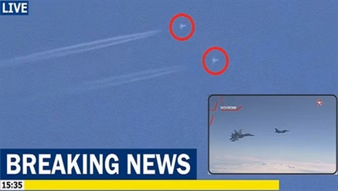 Máy bay chiến đấu F-16 của không quân Thổ Nhĩ Kỳ đã bay qua chiến trường, khiến các tiêm kích Su-35 của Nga tại căn cứ không quân Hmeymim ở Latakia phải bay lên ngăn chặn.