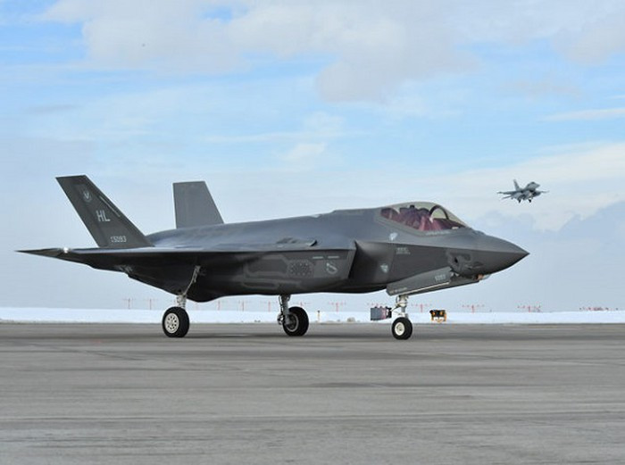 Ông Netanyahu nói rằng Nhà nước Do Thái sẽ hành động không chỉ khi nguy cơ hiện hữu mà còn tấn công phủ đầu để ngăn chặn mối nguy hại từ xa tại bất cứ địa điểm nào.