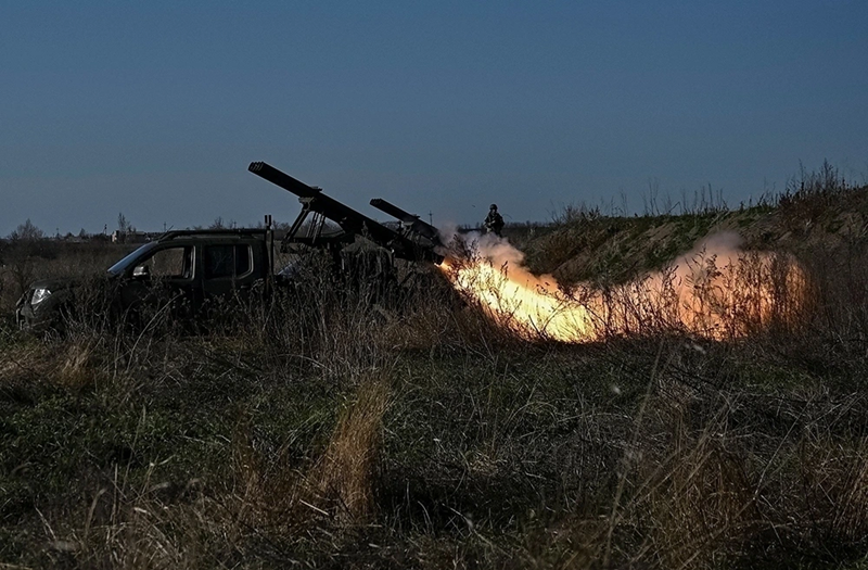 Tờ Washington Post (Mỹ) cũng cho biết, mặc dù Nga đã thành lập một liên quân Nga-Triều Tiên khoảng 50.000 quân ở Kursk, nhưng lực lượng hiện tại của Ukraine và việc luân chuyển định kỳ là trở ngại lớn đối với mục tiêu giành lại Kursk của Nga. Ảnh: Reuters.