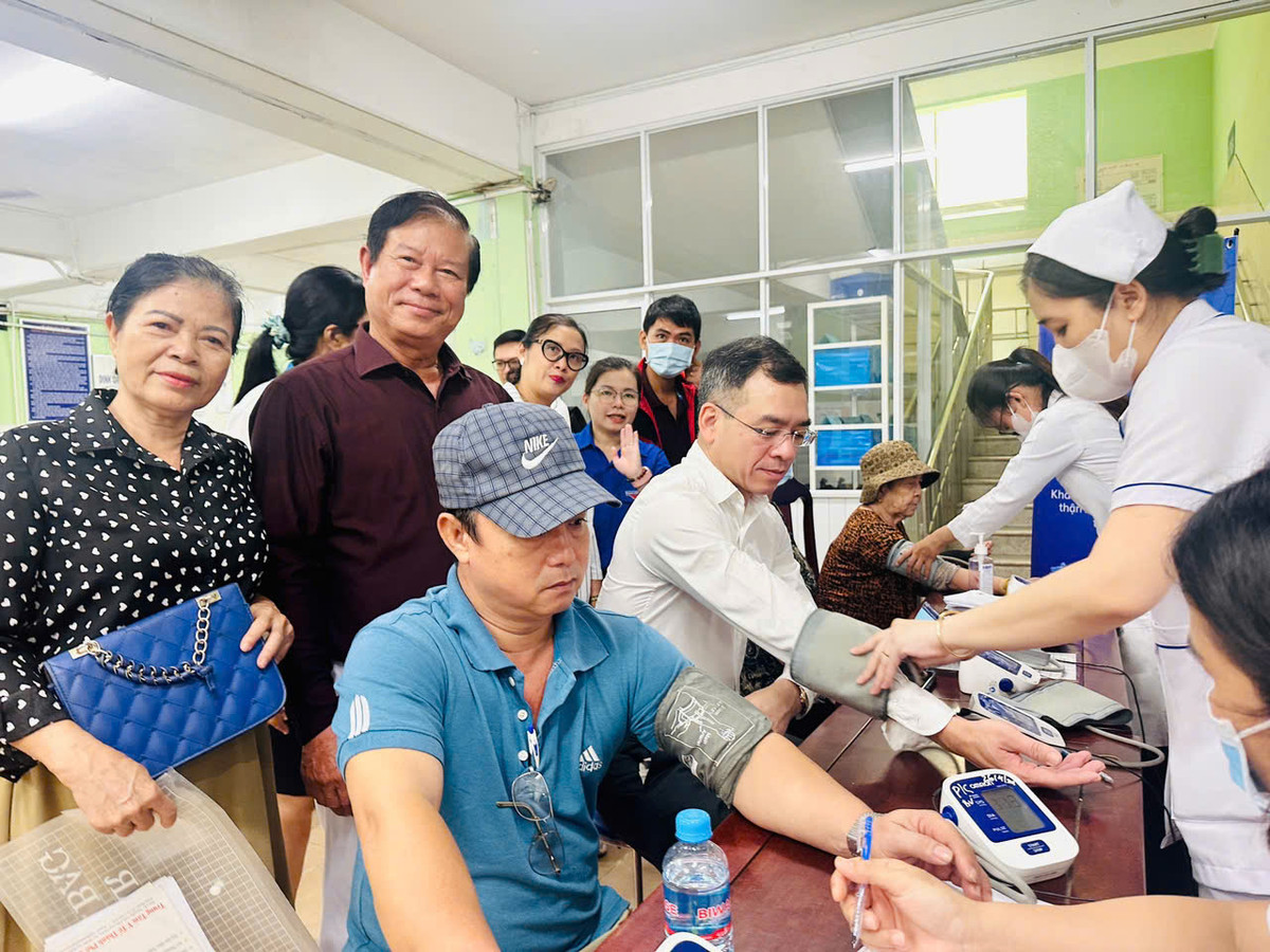 Hang nghin nguoi dan duoc ho tro kham tam soat tim mach va than-Hinh-4