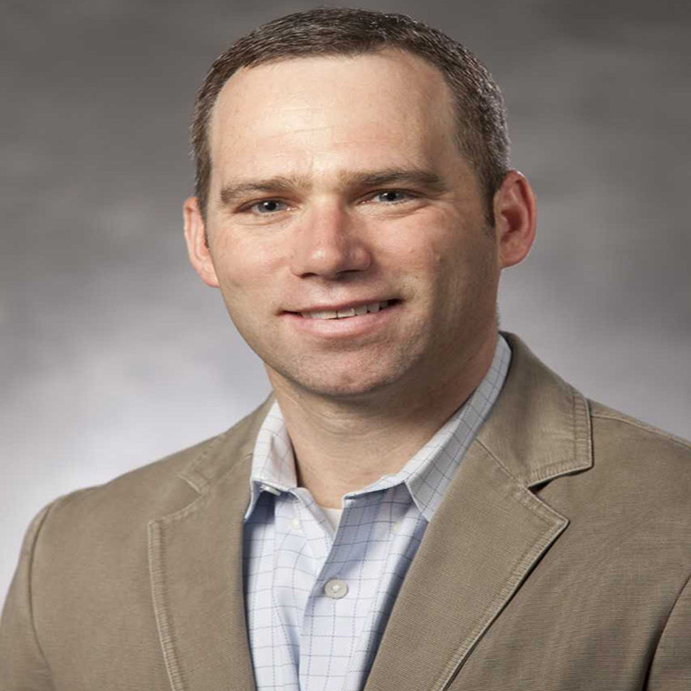 Tiến sĩ Edmund Malesky, trưởng nhóm điều tra Chỉ số năng lực cạnh tranh cấp tỉnh (PCI).