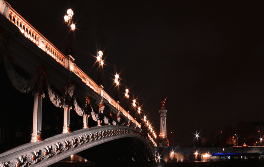 Tại Pháp, việc xét nghiệm quan hệ cha con bị coi là bất hợp pháp, trừ khi có sự cho phép của tòa án. Ảnh: ATI.