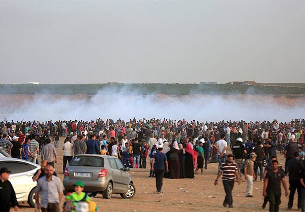 Theo Daily Mail dẫn nguồn tin y tế Gaza cho biết, các cuộc đụng độ dữ dội Israel-Palestine vẫn tiếp diễn tại Gaza những ngày qua, mà đỉnh điểm là vào ngày 14/5 khi có ít nhất 60 người Palestine thiệt mạng. Ảnh: FNA.